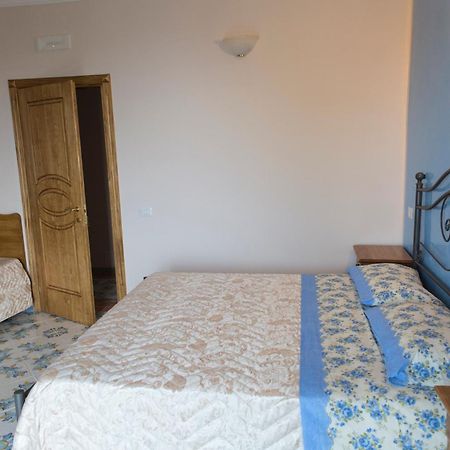 סקאלה Rianna Rooms & Breakfast חדר תמונה