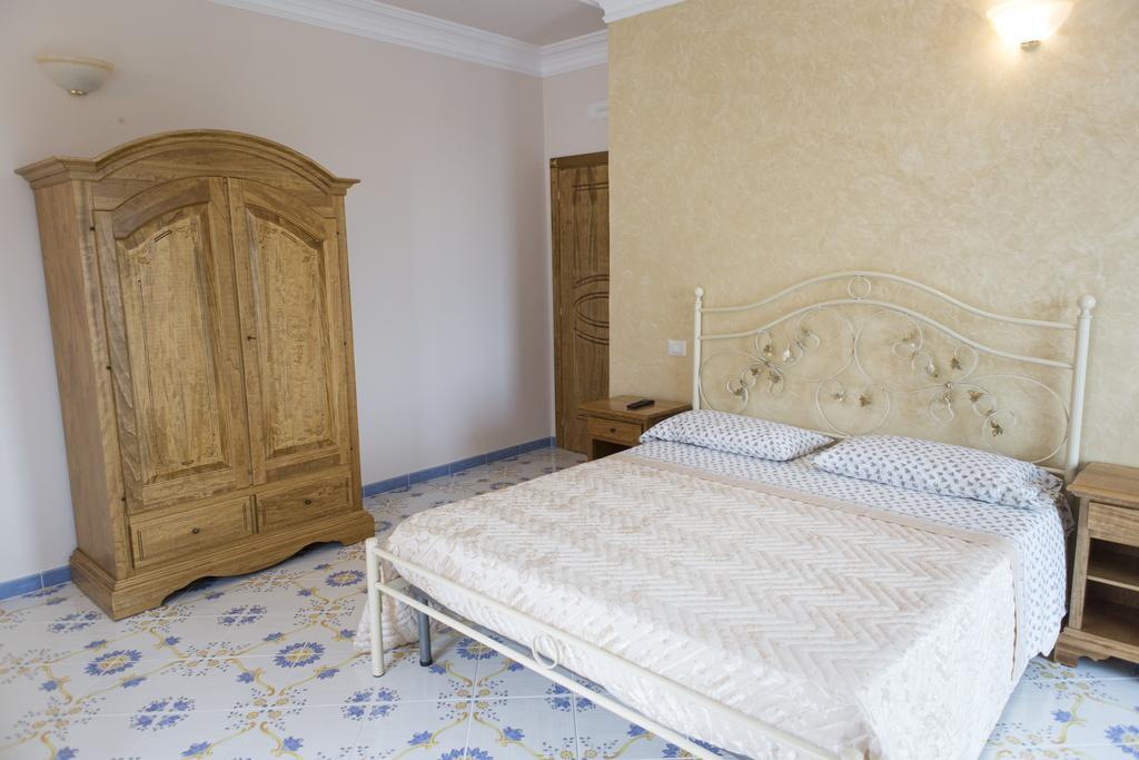 סקאלה Rianna Rooms & Breakfast חדר תמונה